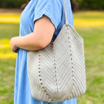 How to Crochet a Granny Square Bag
