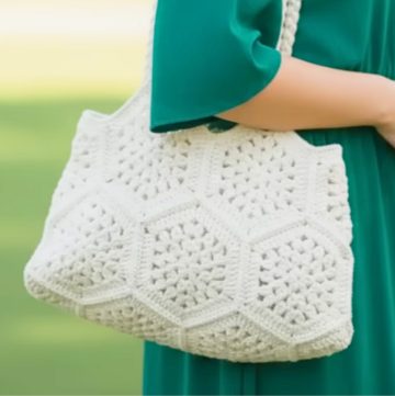 How to Crochet a Hexagon Granny Square Bag