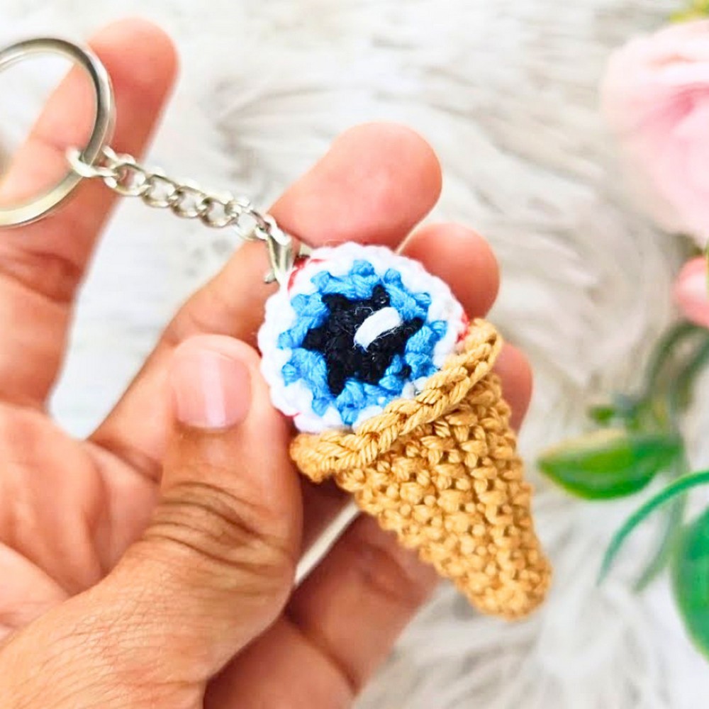 Easy Crochet Ice Cream Cone Keychain for Halloween