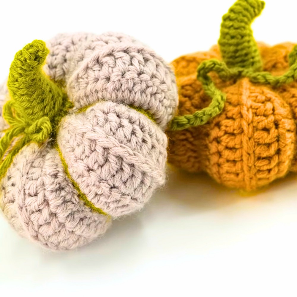 Easy Pumpkin Crochet Pattern : Perfect for Fall Decor