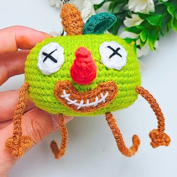 Easy Spooky Halloween Apple Crochet Ornament for Beginners