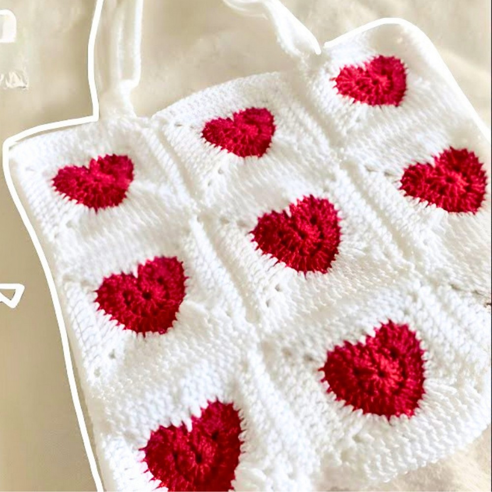 turn heart granny squares into a cute bag