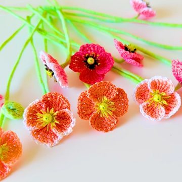 How to Crochet a 4-Petal Poppy - Easy and Lovely Flower Tutorial