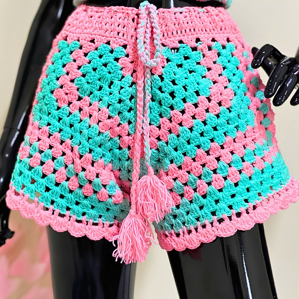 How to Crochet Granny Stitch Shorts with a Waistband Design