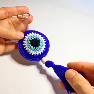 Step By Step Crochet Evil Eye Keychain Pattern For Halloween