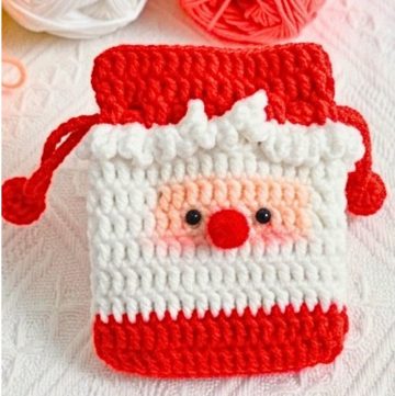 Easy Crochet Santa Drawstring Pouch Foe Festive Holiday